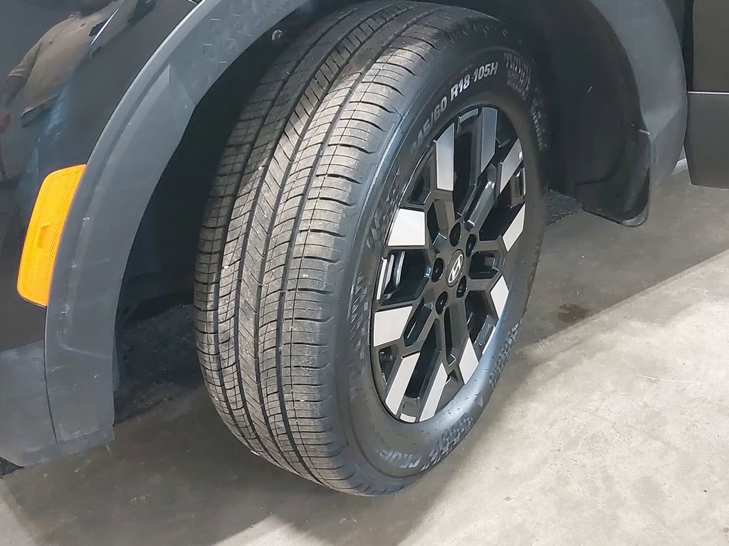 Certified 2025 Hyundai Santa Cruz SEL image 33