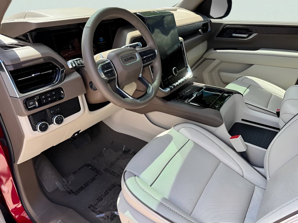 Used 2025 GMC Yukon Denali w/ Sun & Power Step Package RWD image 10