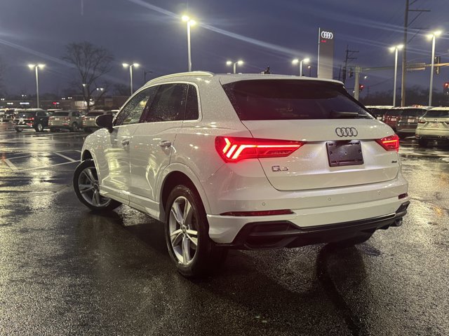 Used 2022 Audi Q3 2.0T Premium w/ Convenience Package image 5