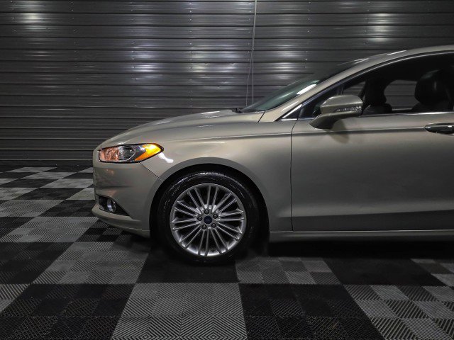 Used 2016 Ford Fusion SE w/ Equipment Group 202A image 39