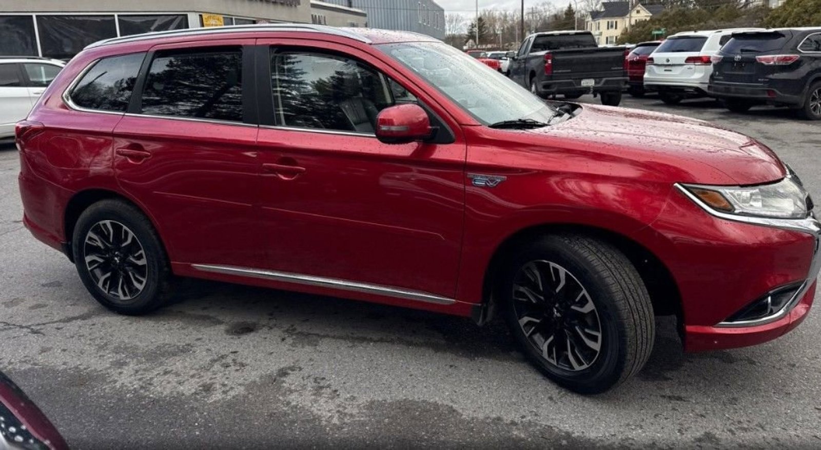 Used 2018 Mitsubishi Outlander SEL image 4