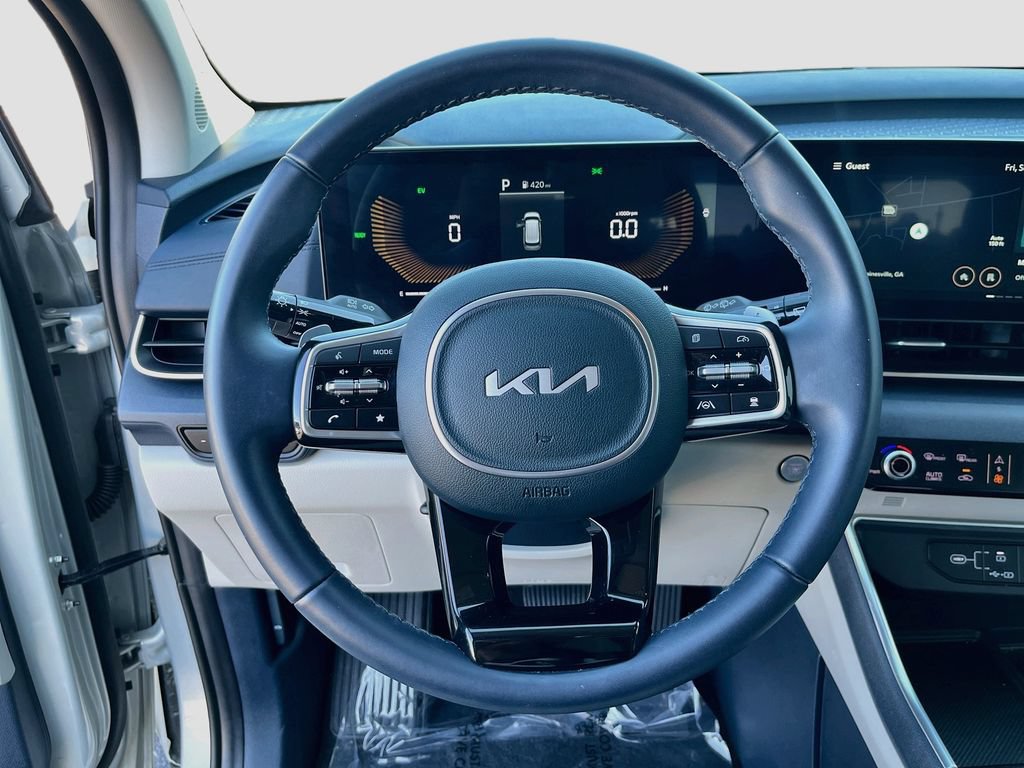 Certified 2026 Kia Carnival EX FWD image 17