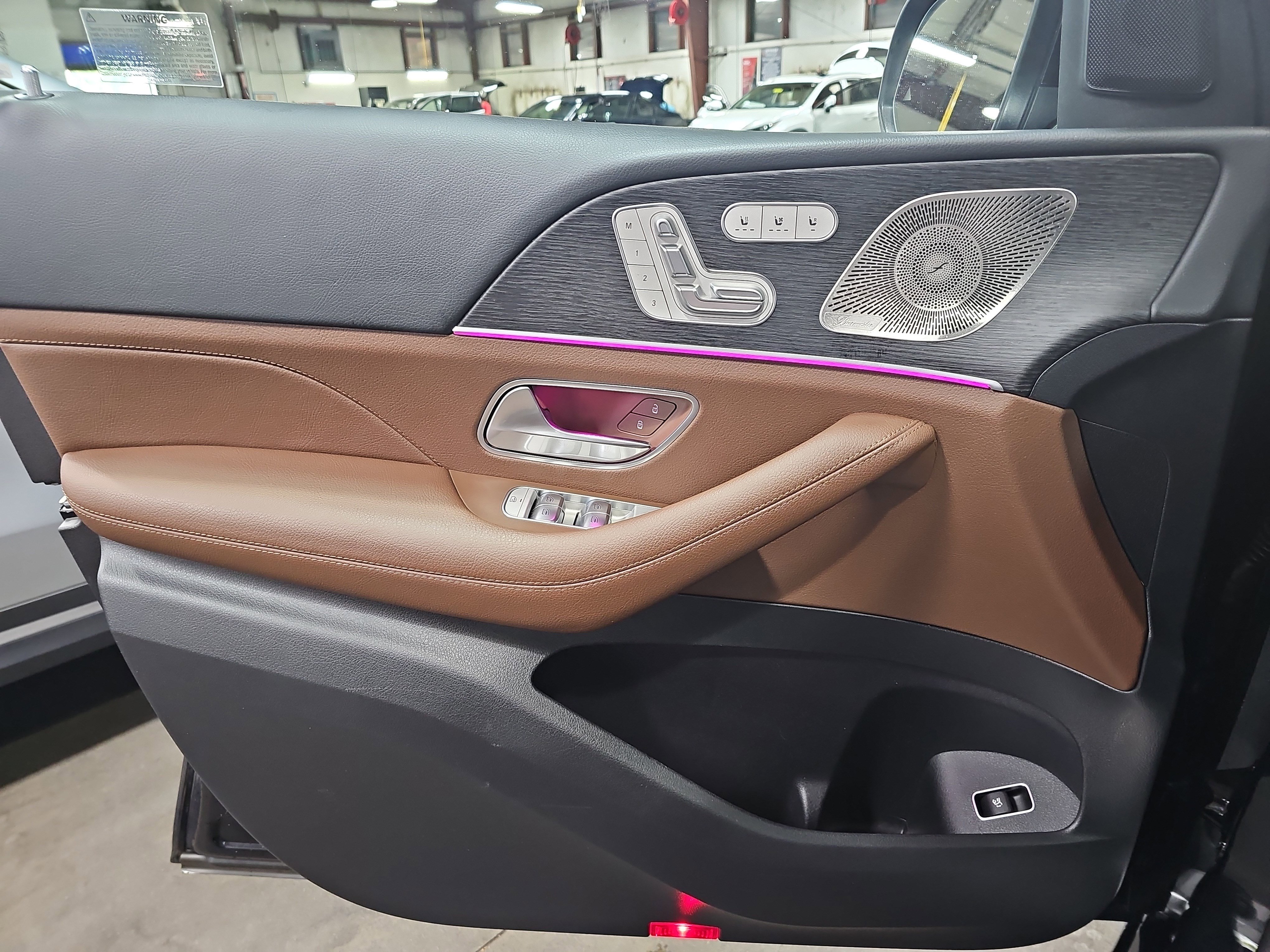 Used 2024 Mercedes-Benz GLS 450 4MATIC image 30