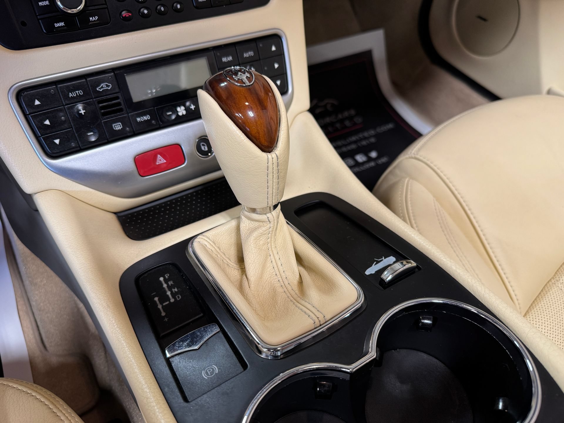 Used 2011 Maserati GranTurismo Convertible RWD image 70