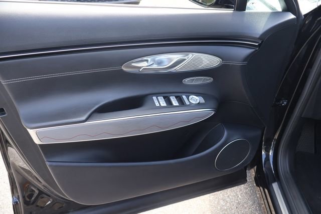 Used 2024 Genesis GV70 2.5T Advanced w/ Advanced Package image 12