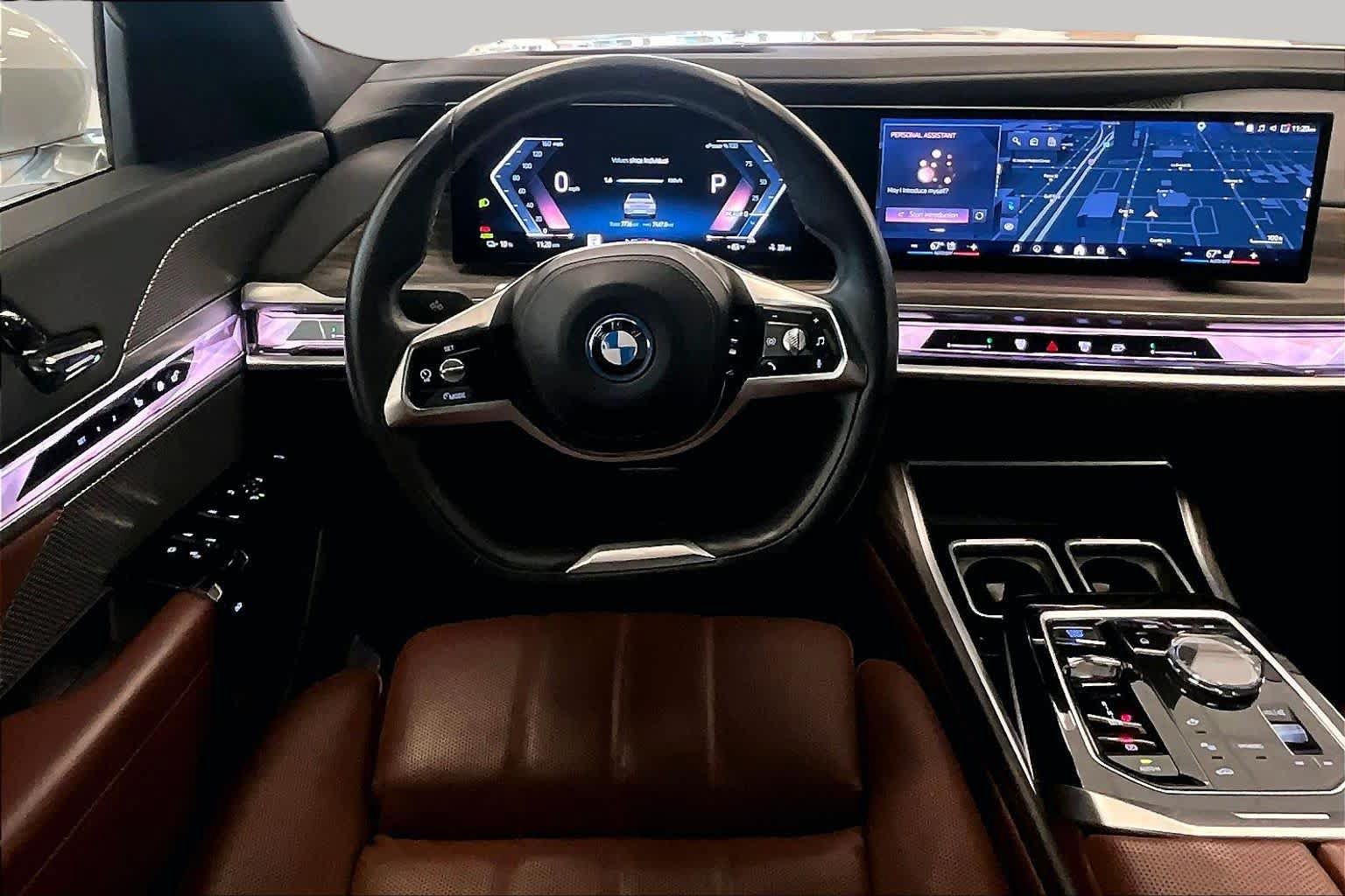 Used 2024 BMW i7 xDrive60 AWD/4WD image 5