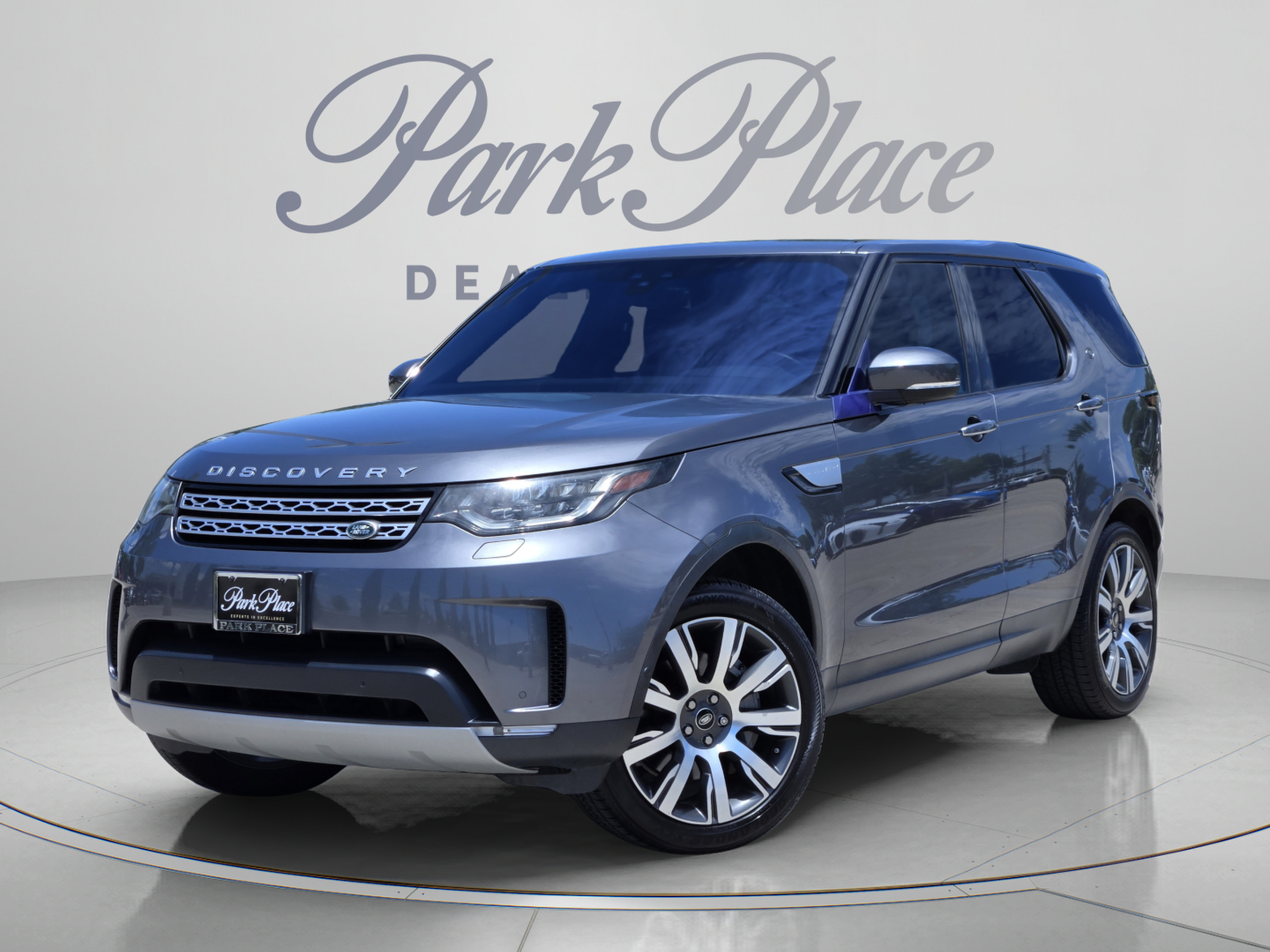 Used 2018 Land Rover Discovery HSE Luxury