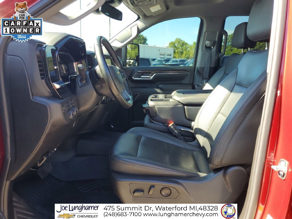 Used 2024 Chevrolet Silverado 2500 LT AWD/4WD image 20