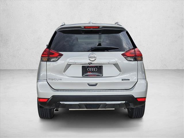 Used 2019 Nissan Rogue S w/ Special Edition Package FWD image 6