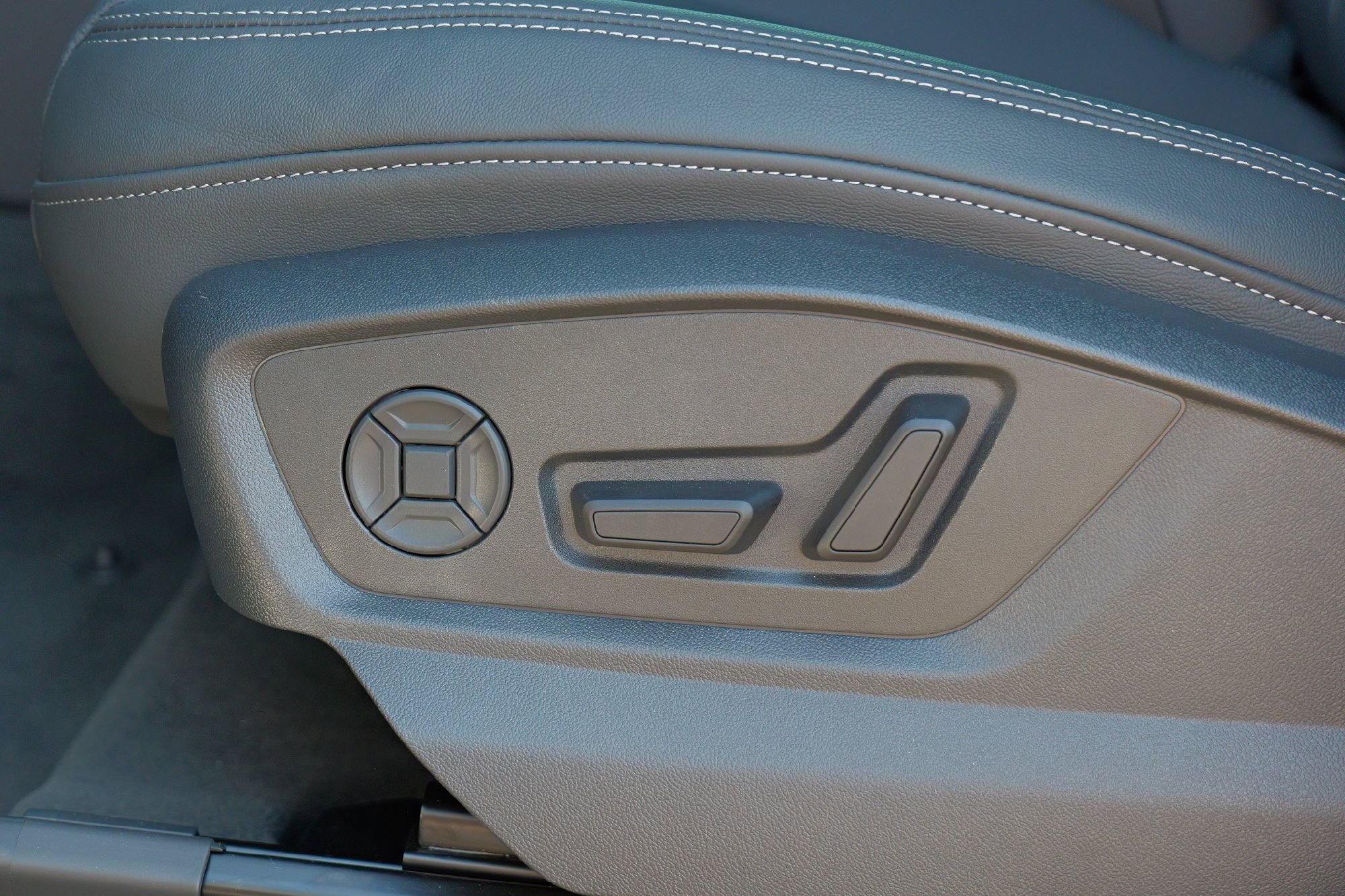 New 2026 Audi Q8 Premium Plus image 28