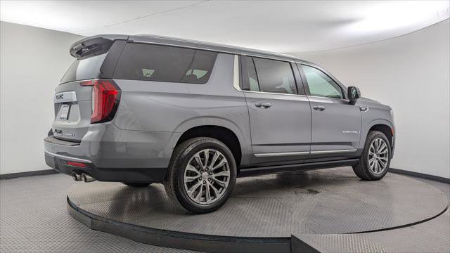 Used 2021 GMC Yukon XL Denali w/ Denali Premium Package image 8