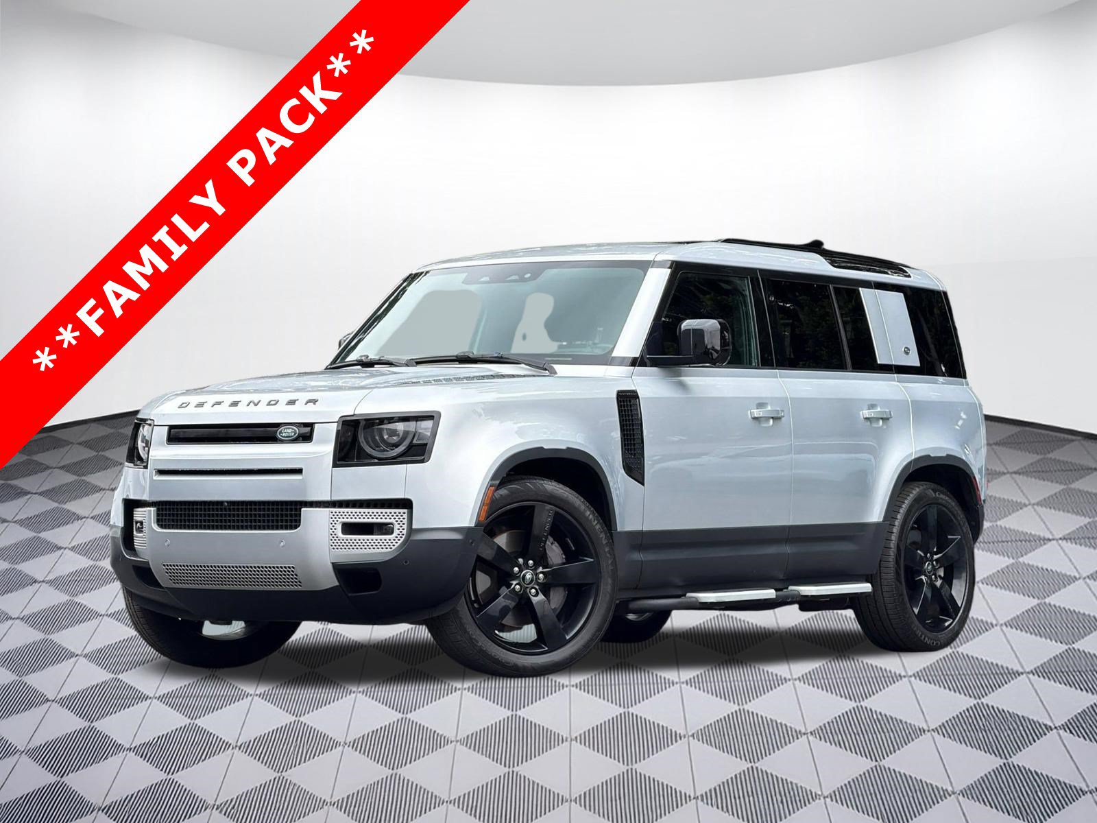 Used 2023 Land Rover Defender 110 SE AWD/4WD image 1