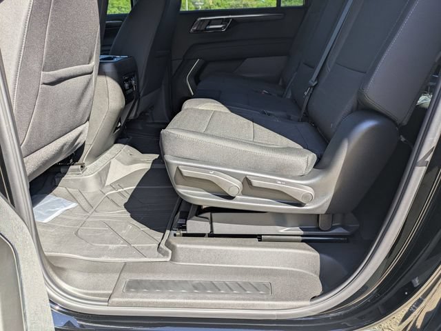 New 2026 Chevrolet Suburban LS w/ LS Custom Edition AWD/4WD image 26