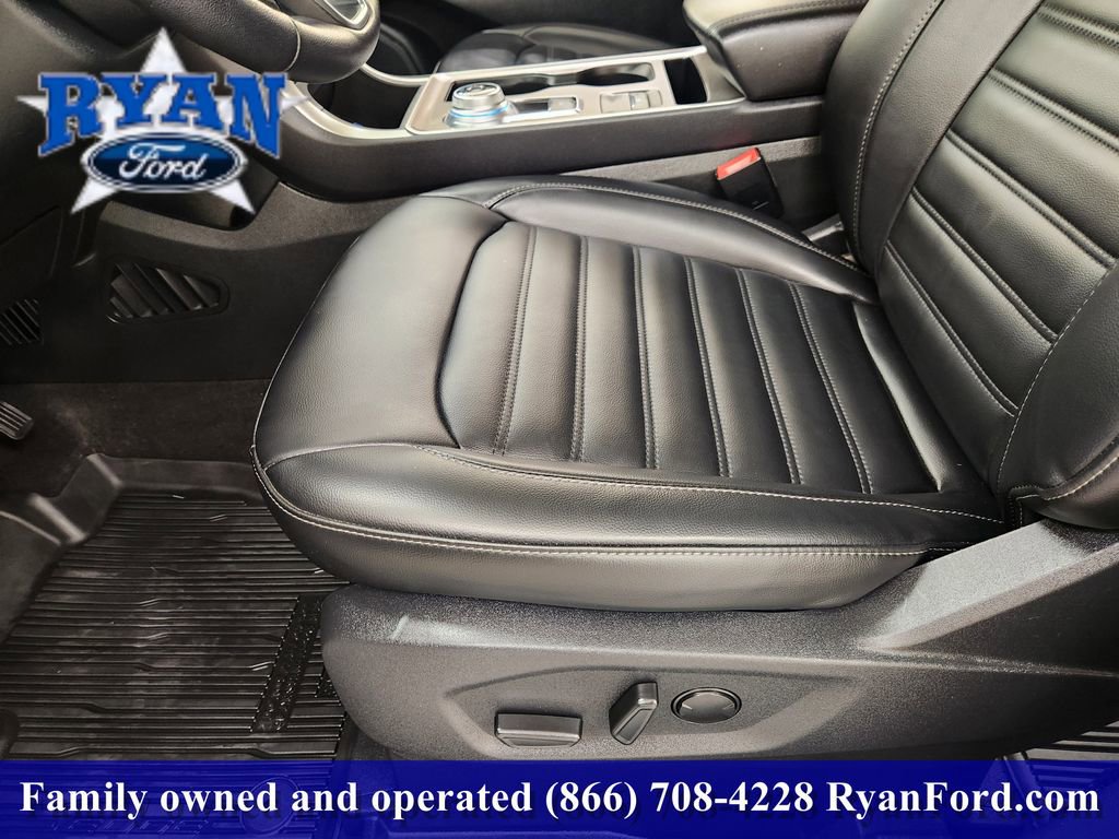 Certified 2024 Ford Edge SEL w/ Convenience Package image 17