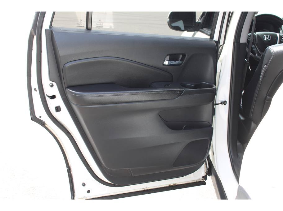 Used 2017 Honda Pilot EX-L image 11