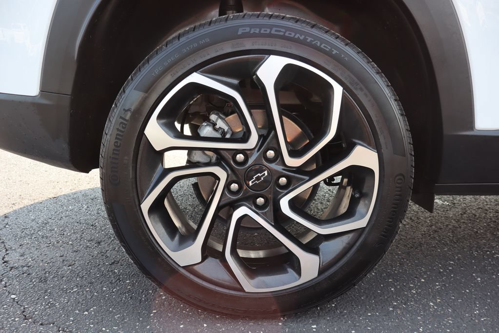 Used 2024 Chevrolet Trax RS w/ Driver Confidence Package FWD image 34