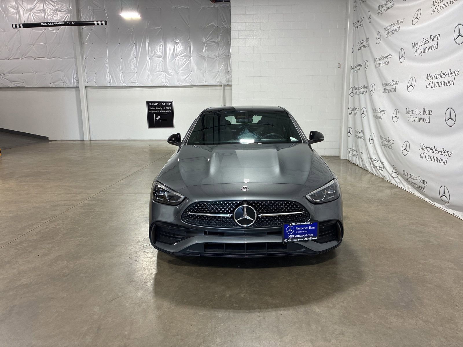 Used 2024 Mercedes-Benz C 300 4MATIC Sedan image 2
