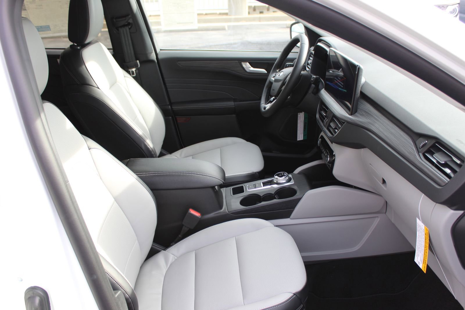 New 2026 Ford Escape Platinum image 13