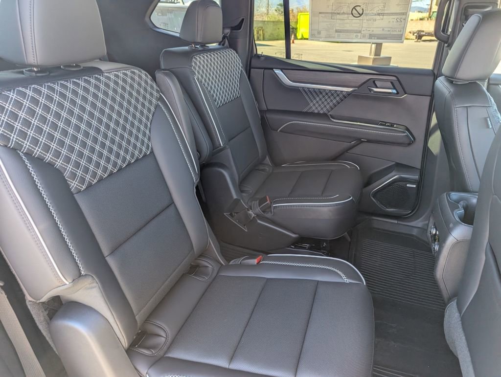 New 2026 GMC Acadia Denali w/ Super Cruise Package image 14