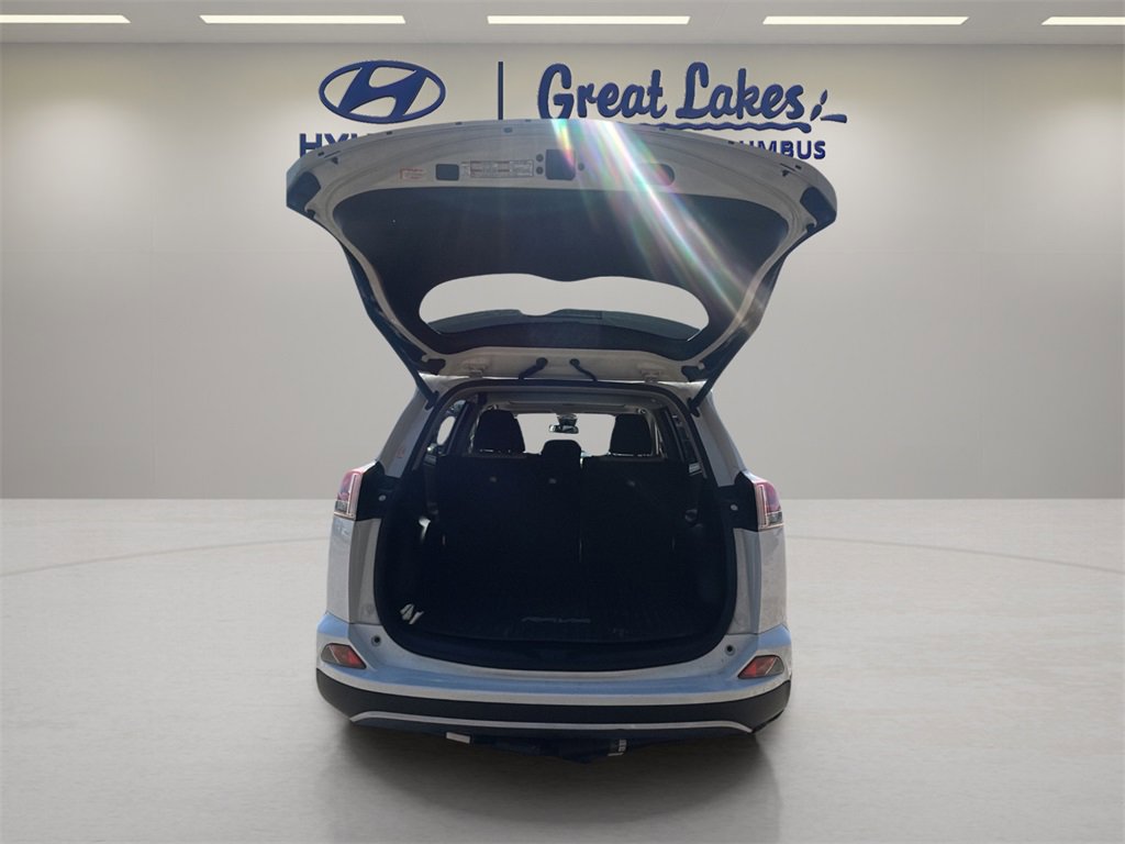 Used 2017 Toyota RAV4 XLE w/ Cargo Management Package image 10