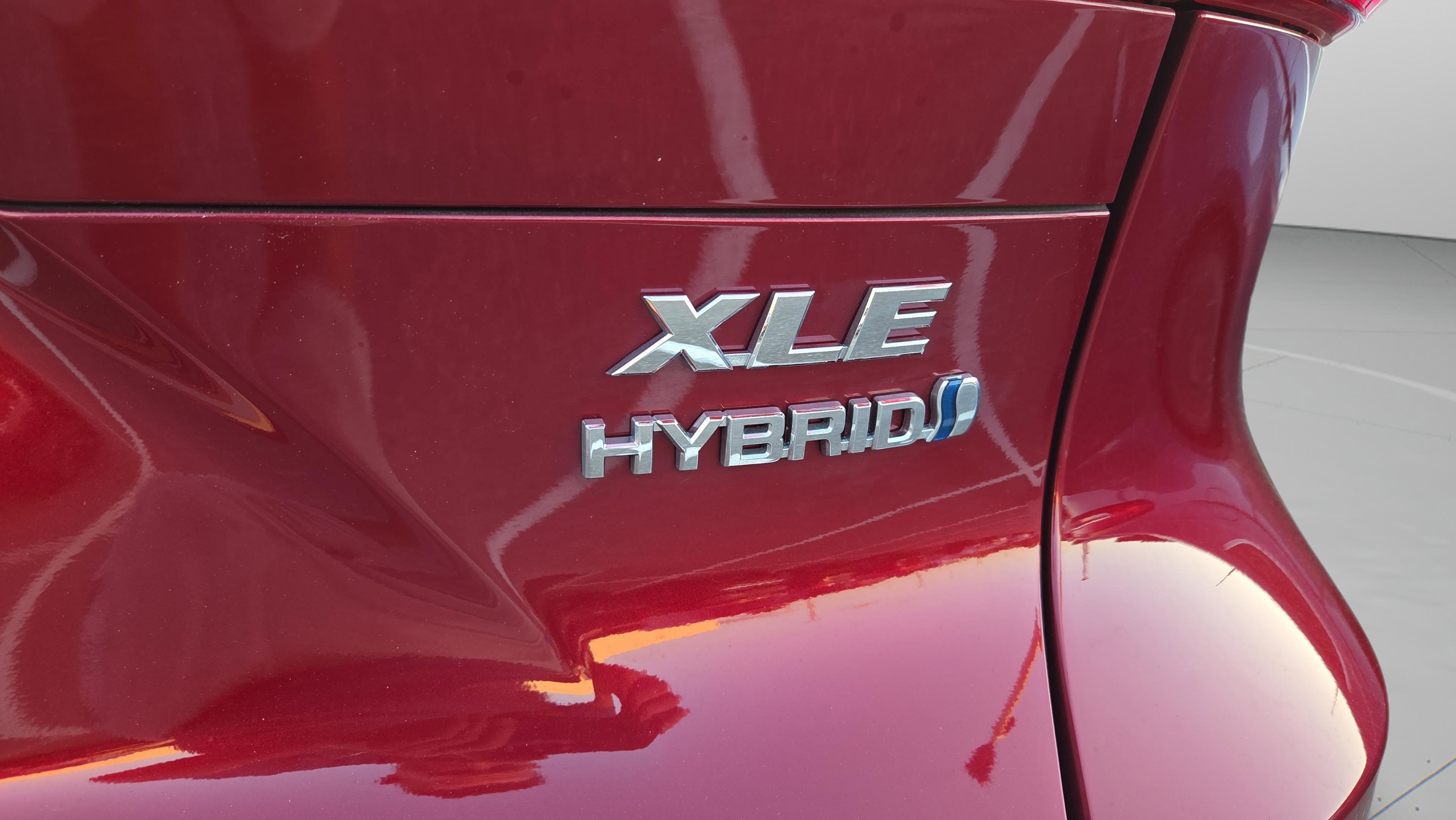 Certified 2022 Toyota Venza XLE AWD/4WD image 5