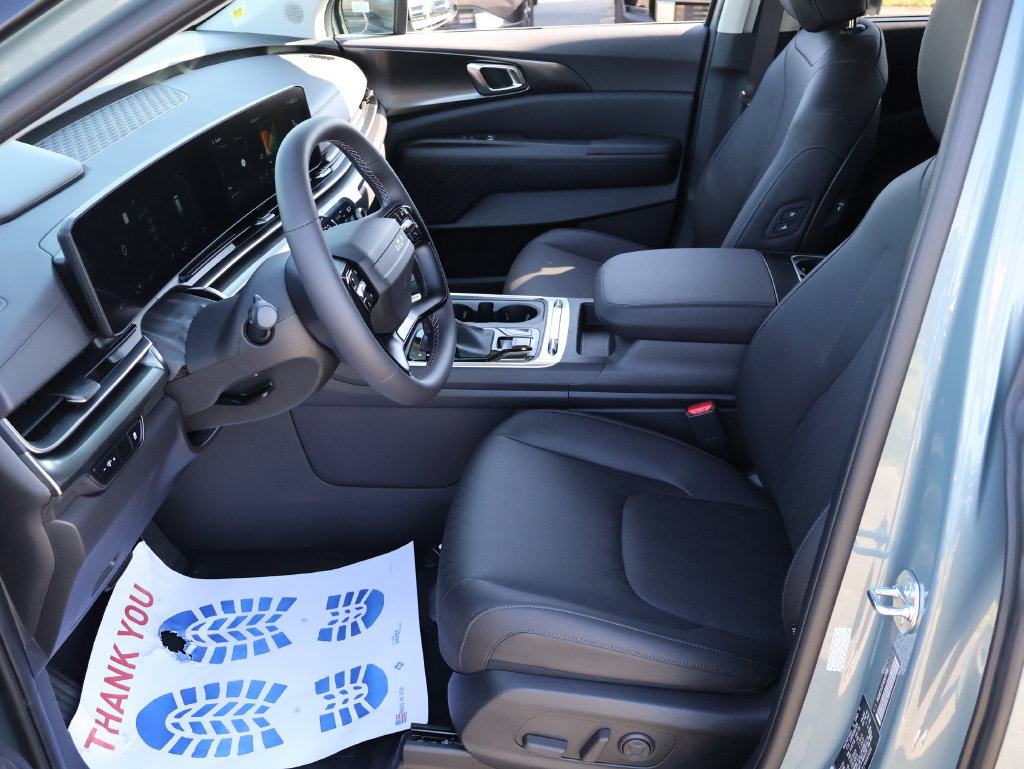 New 2027 Kia Carnival SX FWD image 23