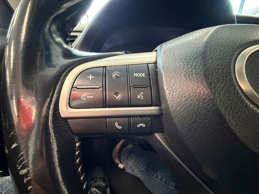 Used 2016 Lexus GS 200t image 32