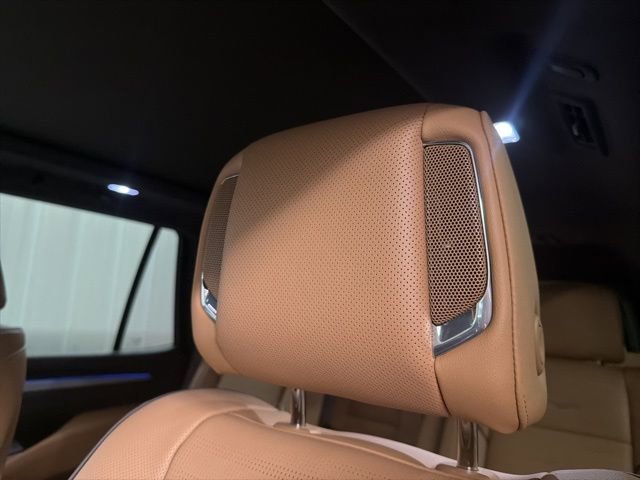 Certified 2026 Cadillac Escalade Luxury w/ LPO, Floor Liner Package image 18