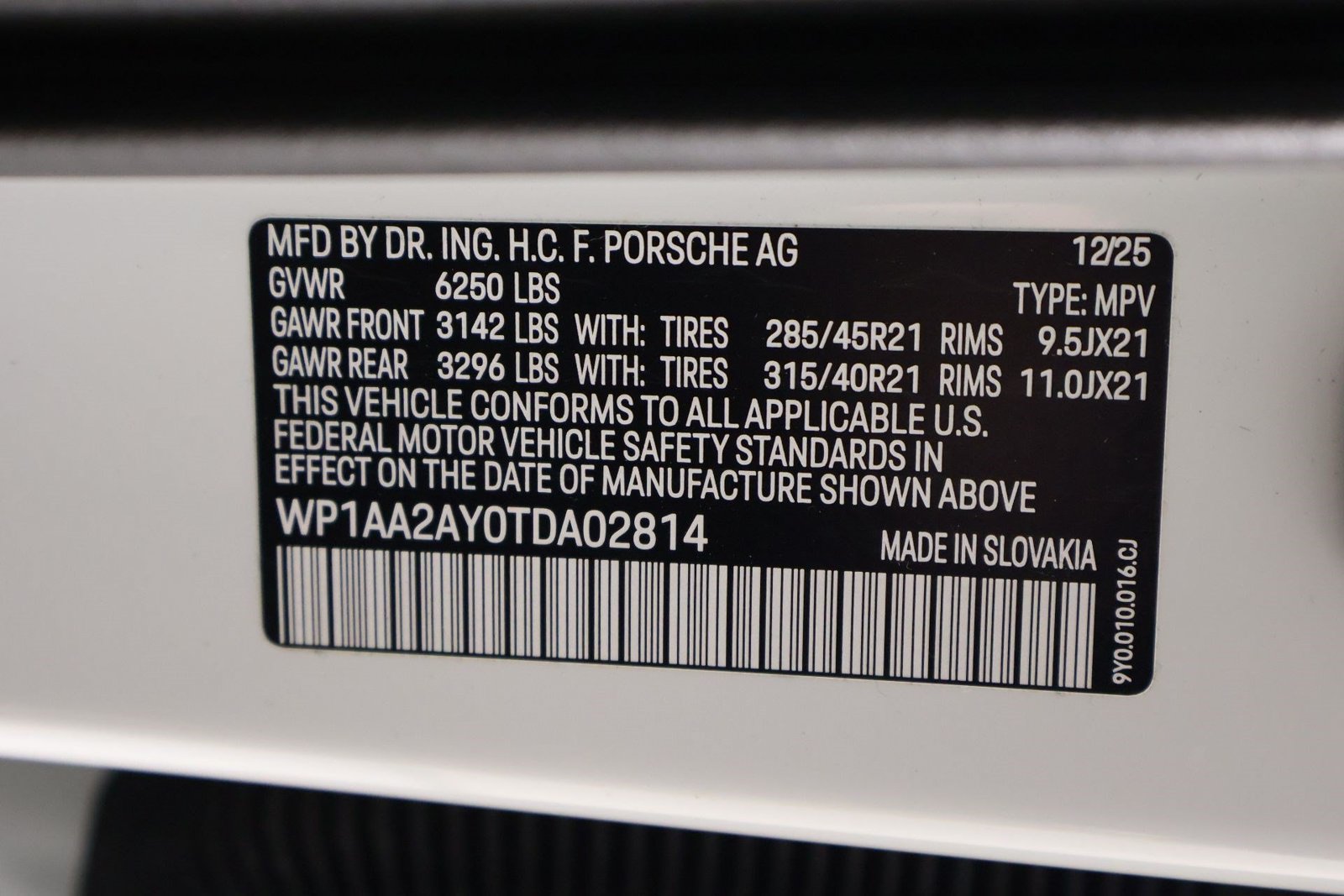 Certified 2026 Porsche Cayenne AWD/4WD image 19