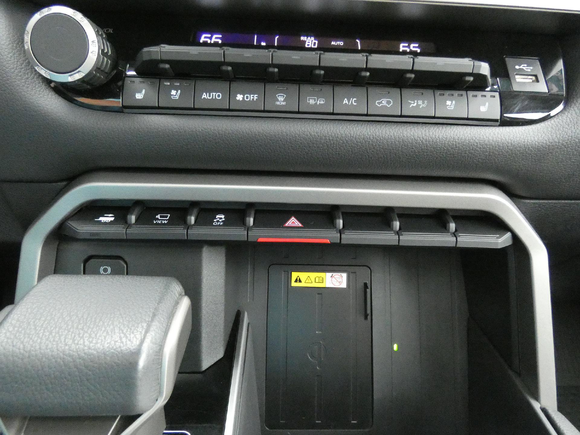 Used 2024 Toyota Sequoia Limited w/ Tow Technology Package AWD/4WD image 24