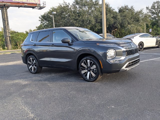 New 2026 Mitsubishi Outlander SE FWD image 4