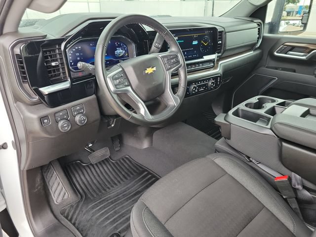 Used 2025 Chevrolet Silverado 2500 LT w/ Convenience Package AWD/4WD image 18