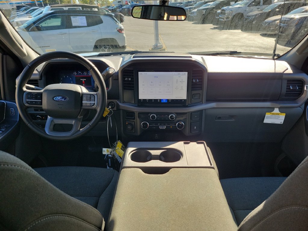 Used 2025 Ford F150 XLT w/ Equipment Group 301A Standard AWD/4WD image 13