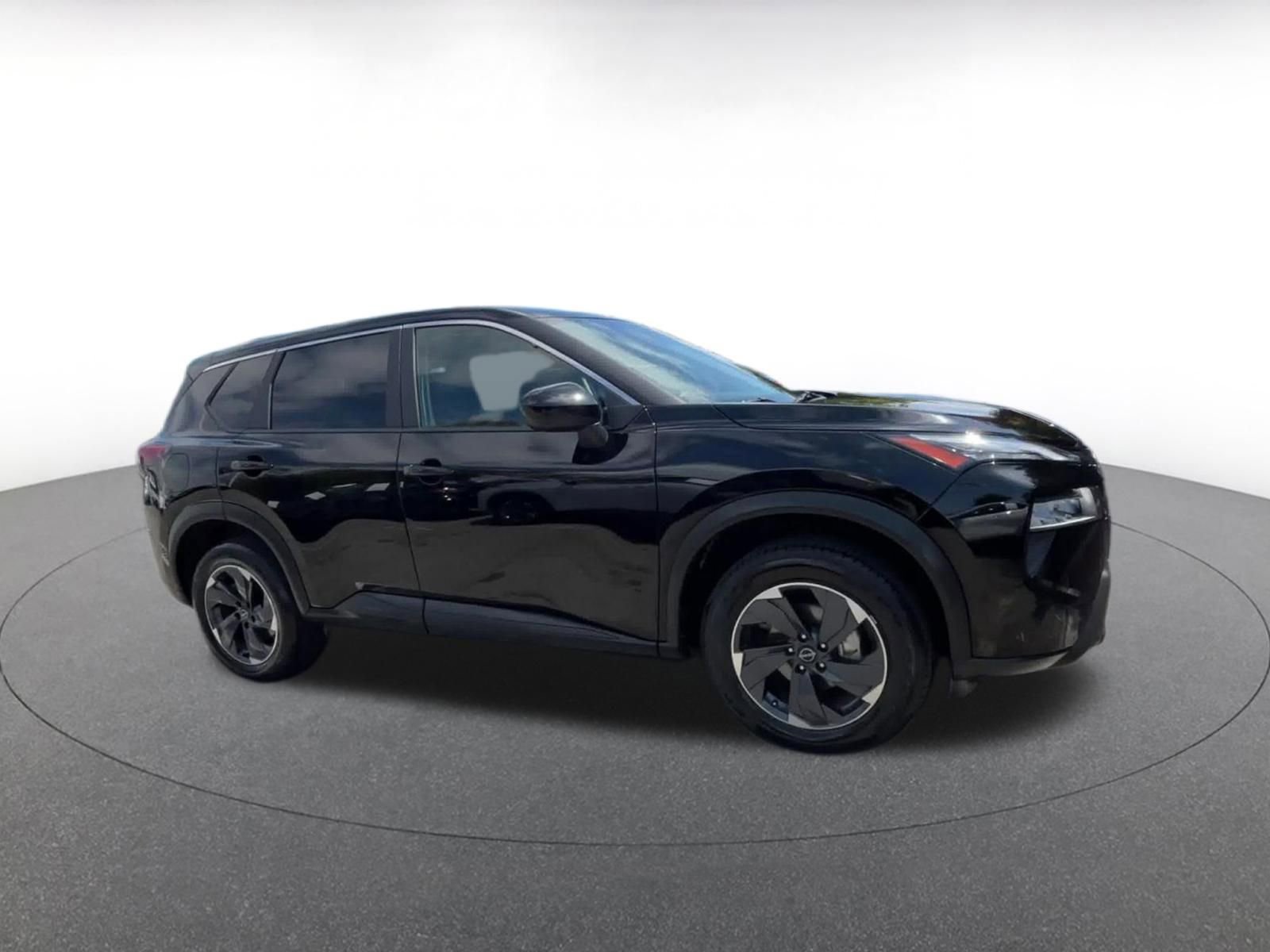 Used 2025 Nissan Rogue SV FWD video 2