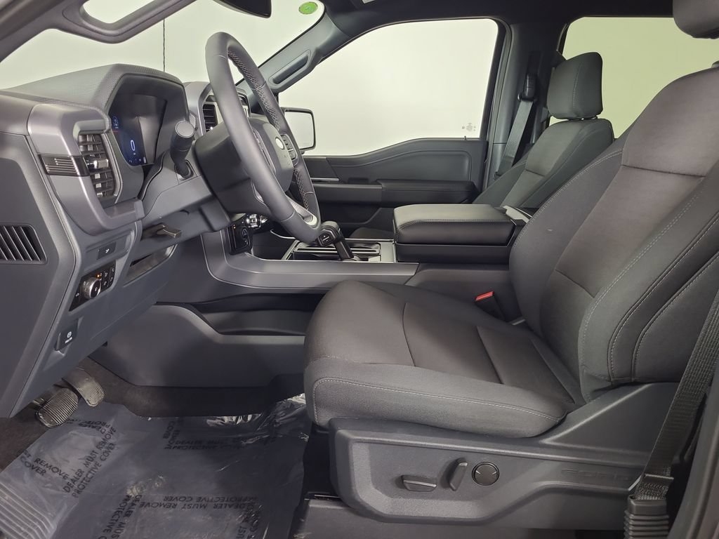 New 2026 Ford F150 XLT w/ Equipment Group 302A MID AWD/4WD image 19