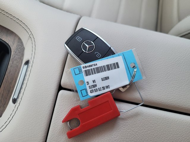 New 2025 Mercedes-Benz GLE 350 4MATIC image 29