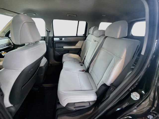 New 2027 Hyundai Santa Fe SE FWD image 23