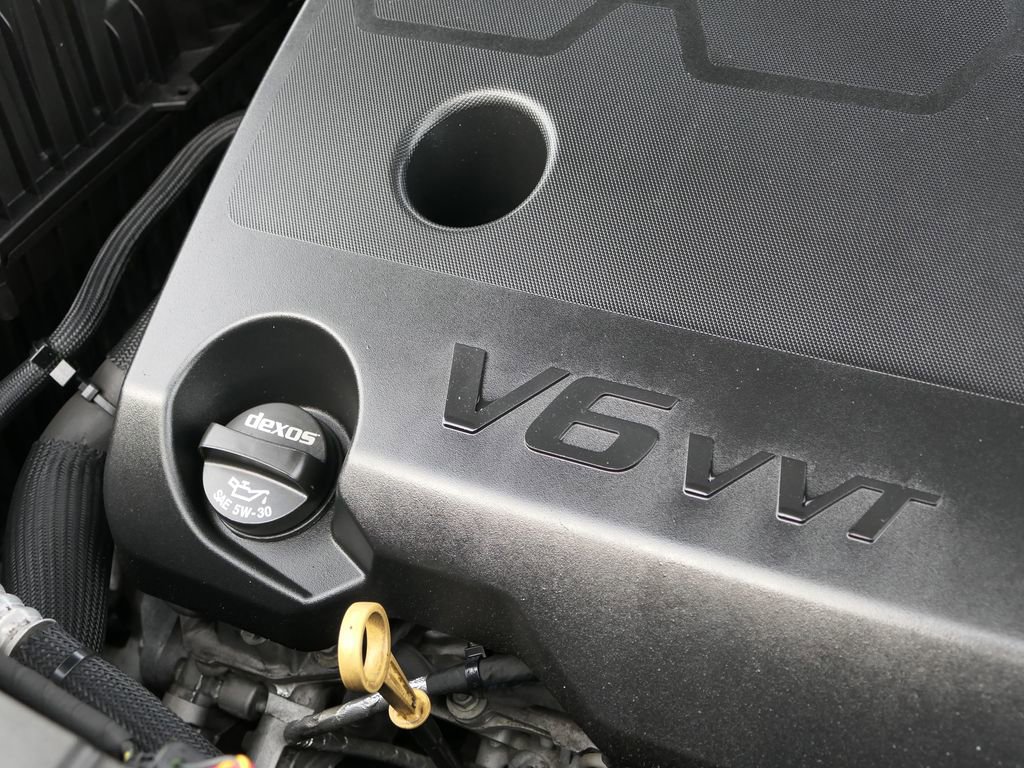 Used 2021 Chevrolet Traverse Premier w/ Redline Edition image 31