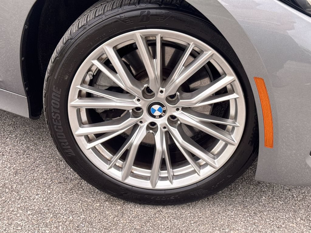 Used 2024 BMW 330i xDrive Sedan w/ Convenience Package AWD/4WD image 19