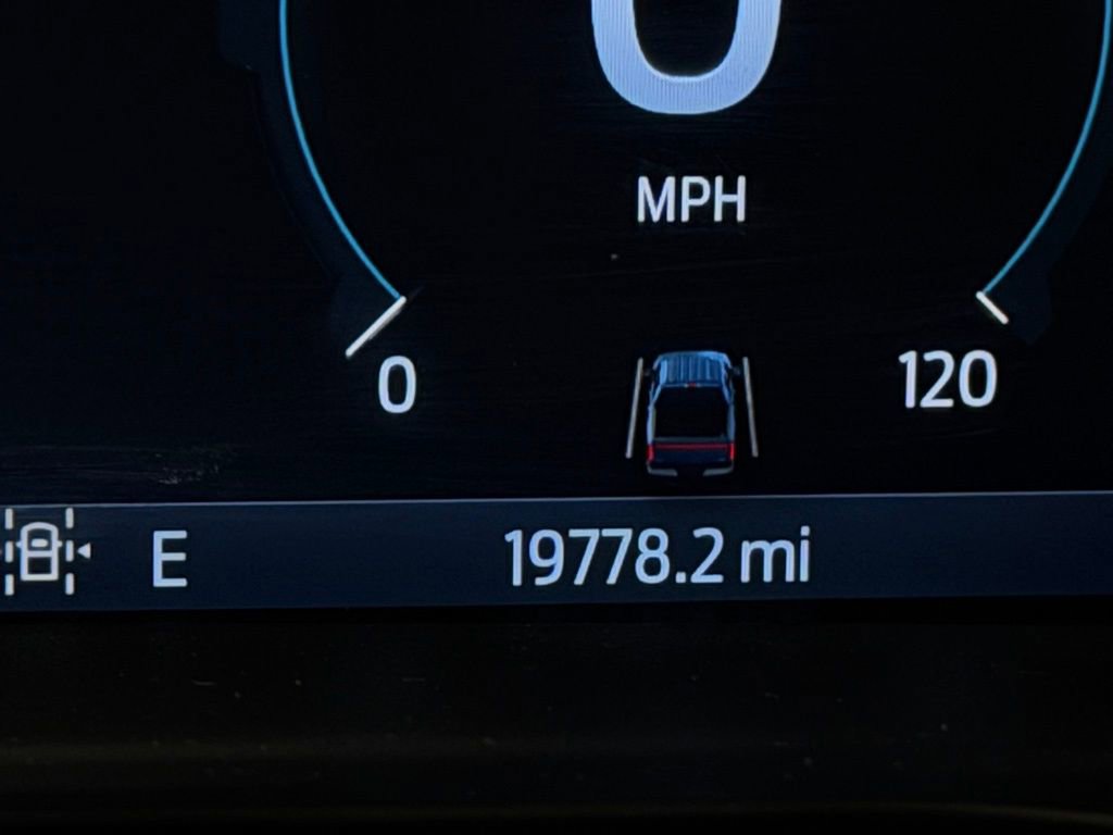 Used 2023 Ford F150 Lightning XLT image 15