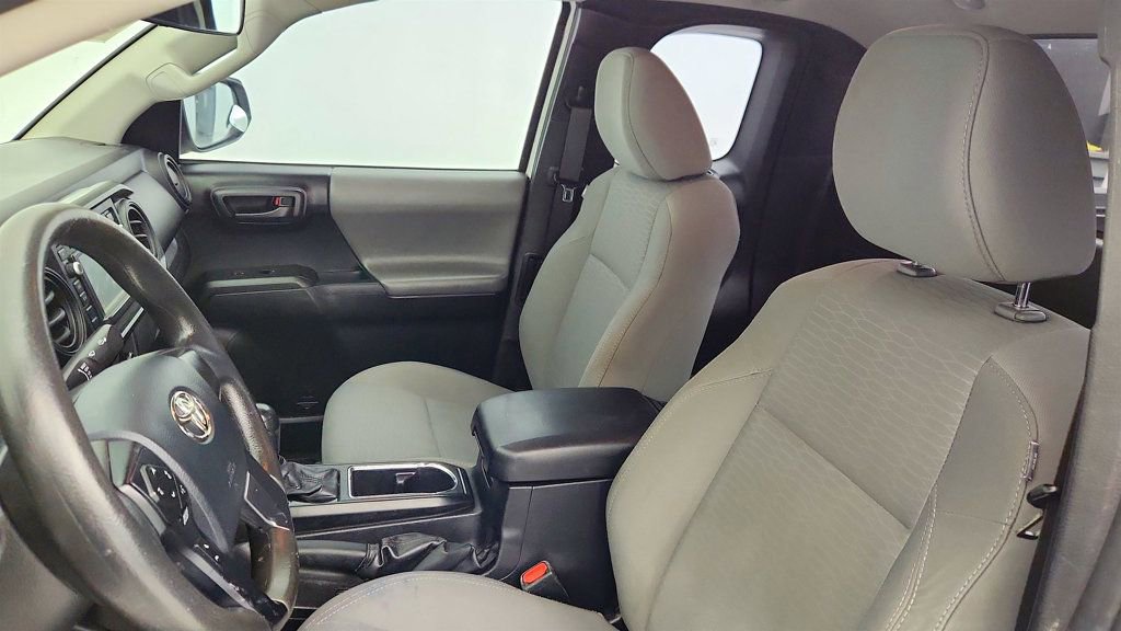 Used 2017 Toyota Tacoma SR RWD image 19