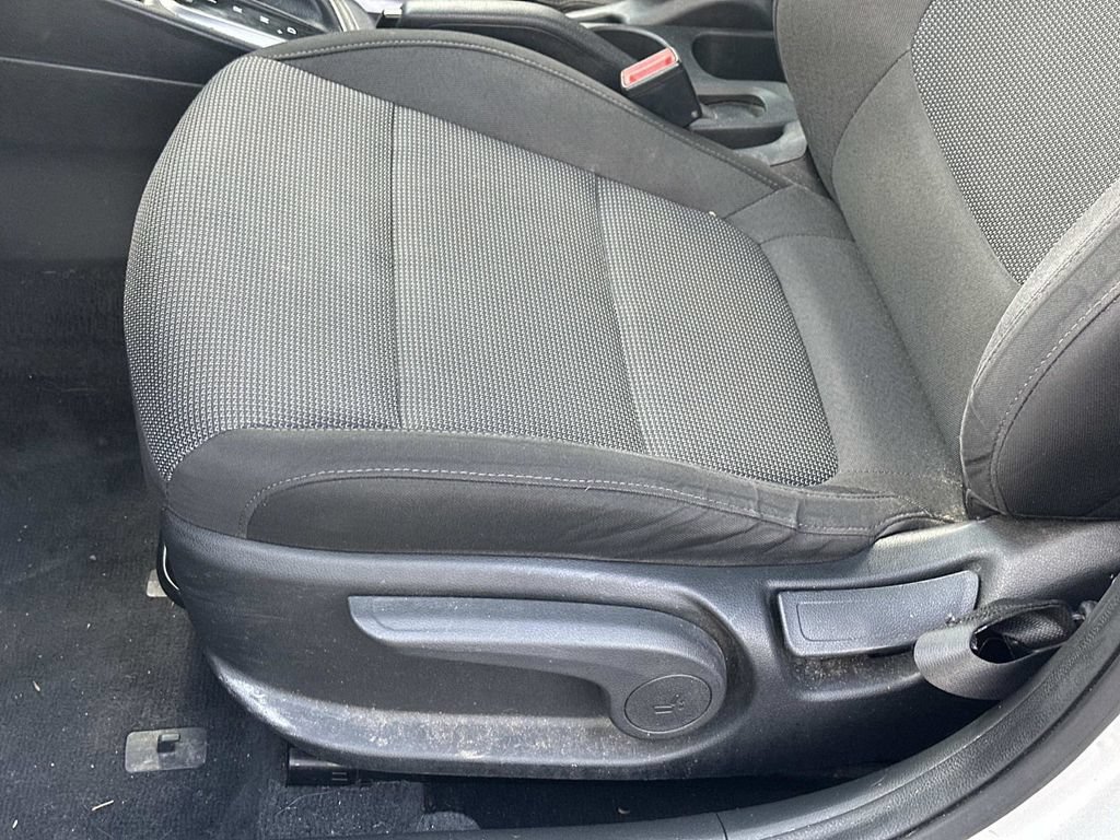 Used 2018 Hyundai Accent SE FWD image 17