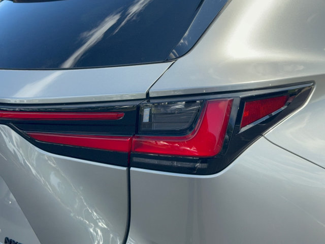 New 2026 Lexus NX 350h FWD image 10