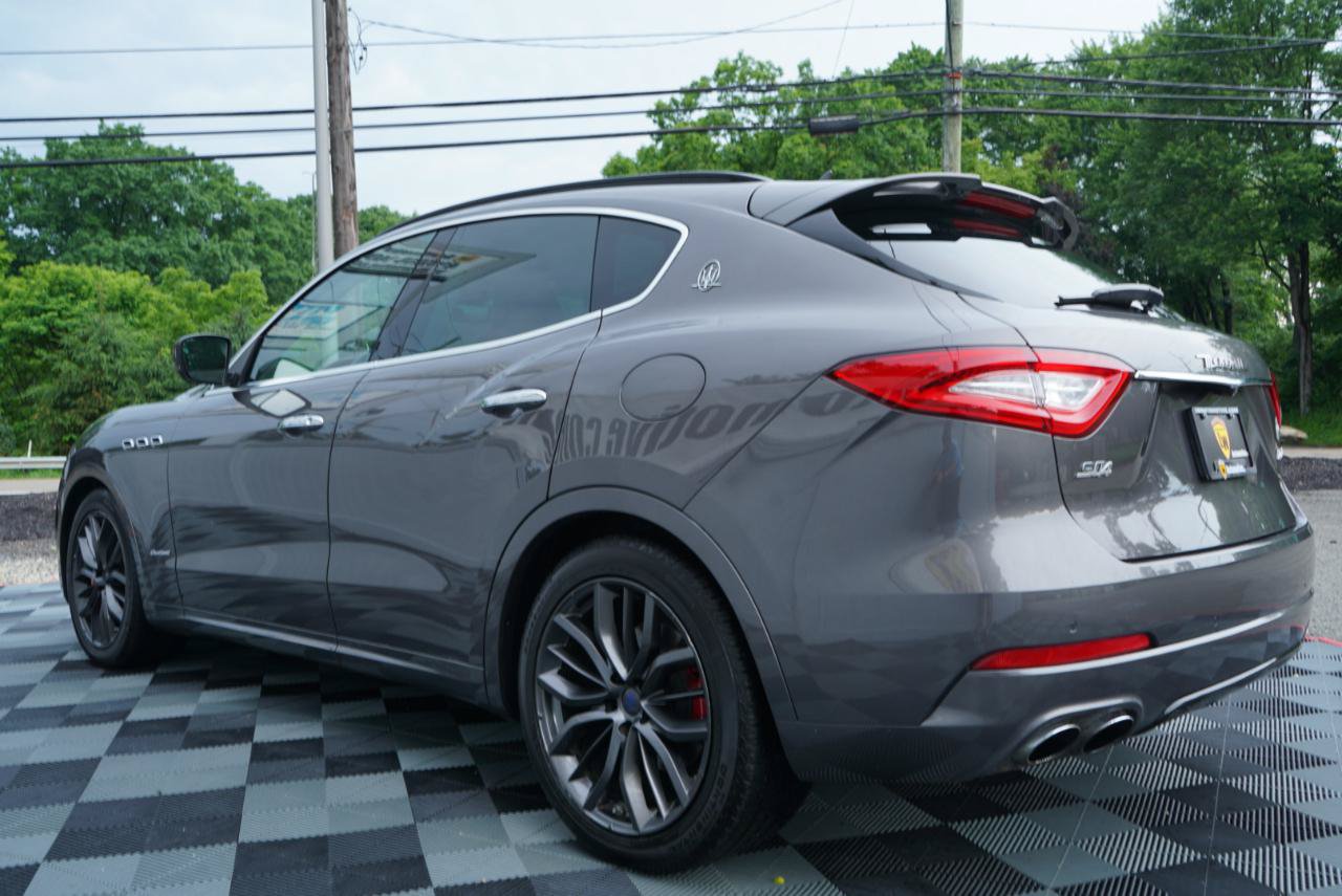 Used 2018 Maserati Levante S GranSport AWD/4WD image 10