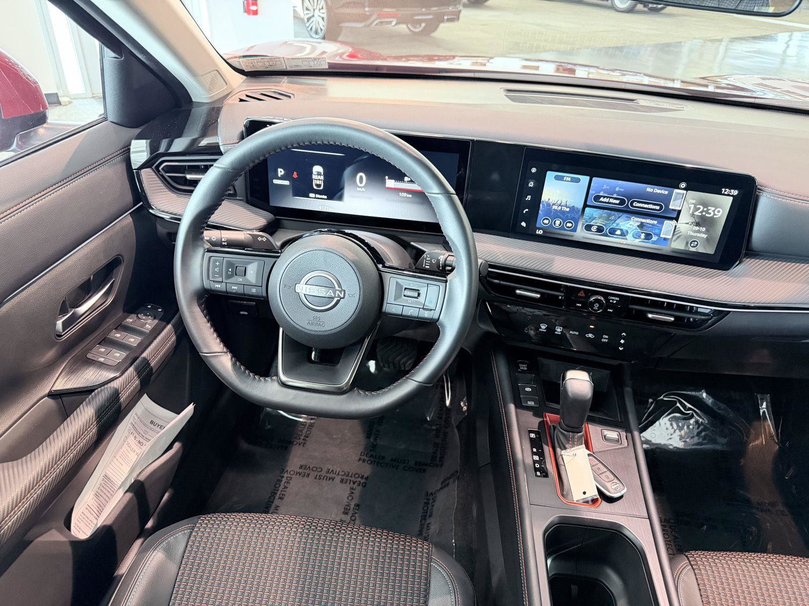 Used 2025 Nissan Kicks SR AWD/4WD image 36