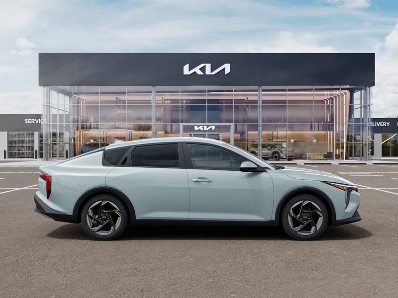 New 2026 Kia K4 EX FWD image 8