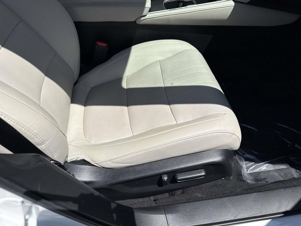 Used 2020 Honda Accord Touring image 27