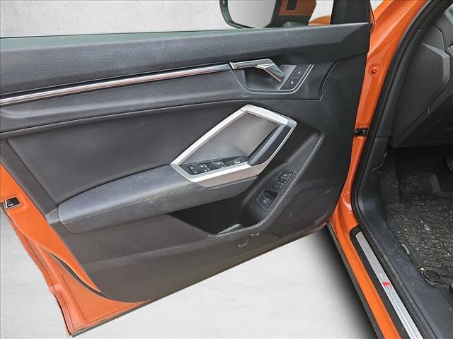 Used 2022 Audi Q3 2.0T Premium Plus w/ Premium Plus Package image 11