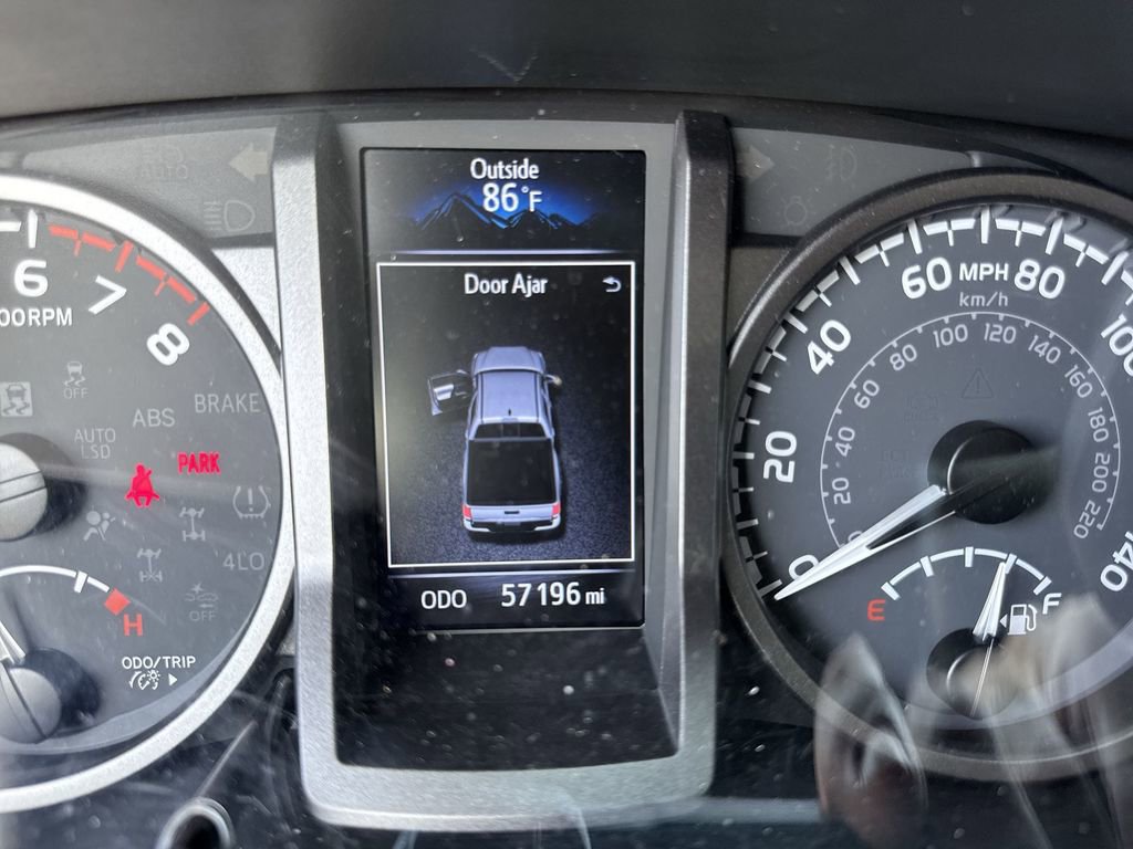 Used 2022 Toyota Tacoma TRD Off-Road image 18