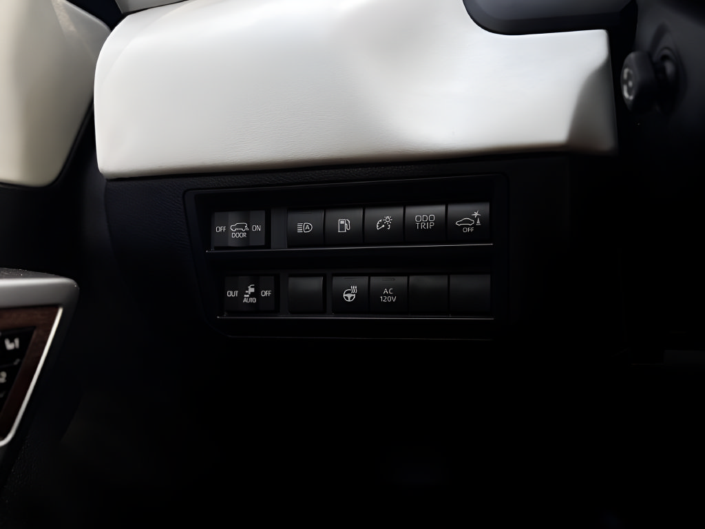 Used 2024 Toyota Sequoia Capstone AWD/4WD image 14